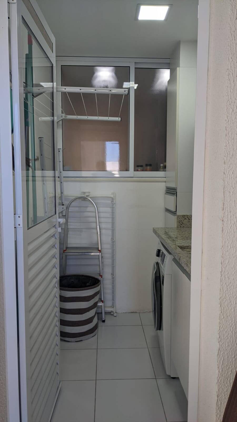 Apartamento à venda com 3 quartos, 87m² - Foto 6