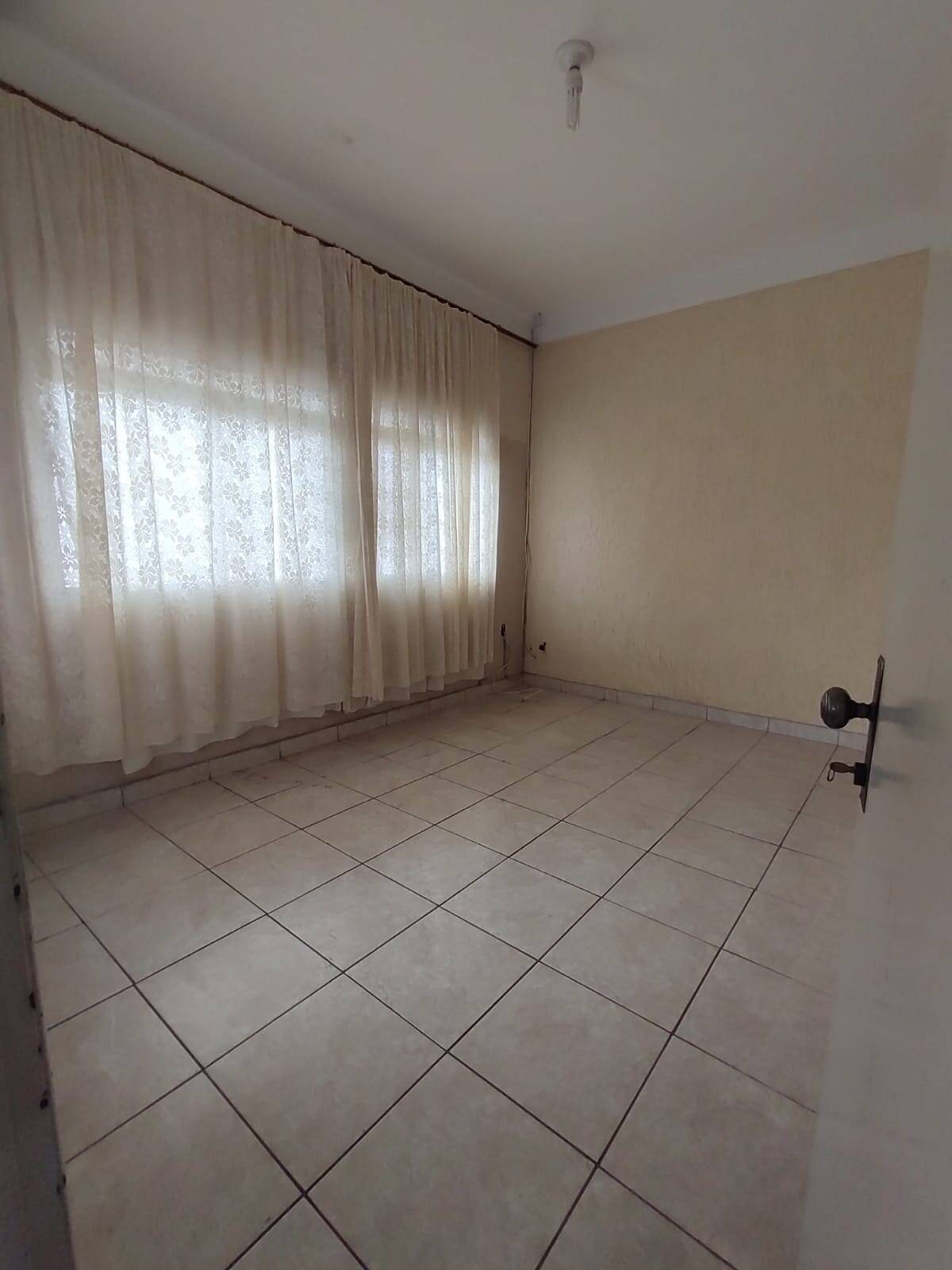Casa, 2 quartos, 229 m² - Foto 4