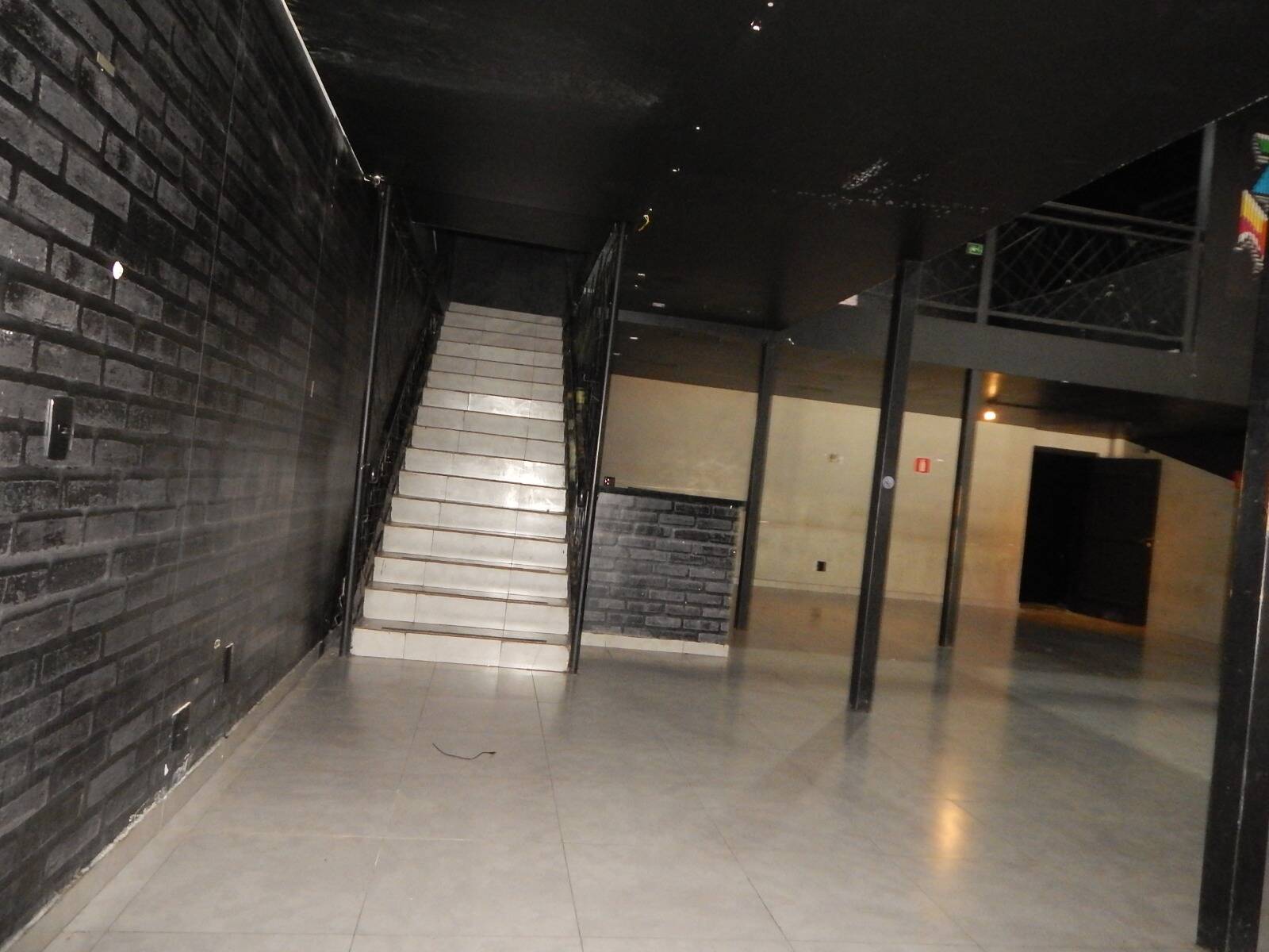 Depósito-Galpão-Armazém à venda e aluguel, 727m² - Foto 14