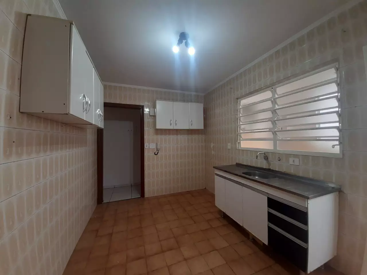 Apartamento para alugar com 2 quartos, 74m² - Foto 14