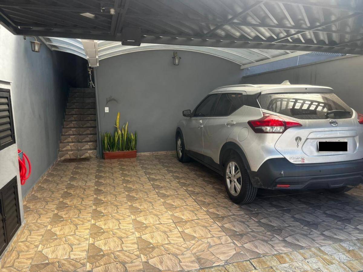 Casa, 3 quartos, 225 m² - Foto 1