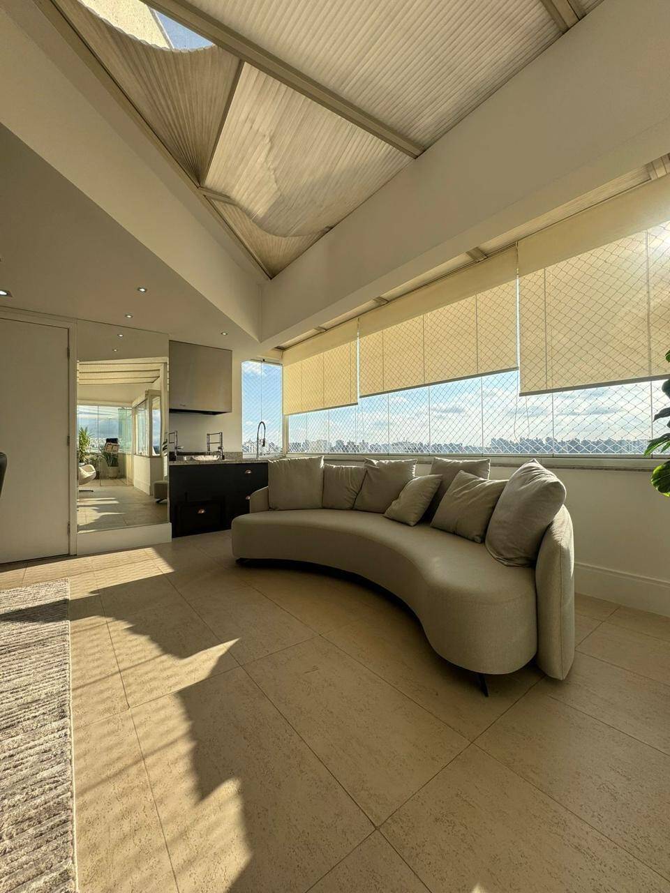 Cobertura, 3 quartos, 227 m² - Foto 1