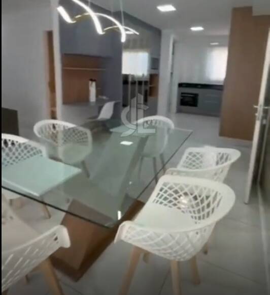 Apartamento, 3 quartos, 250 m² - Foto 1